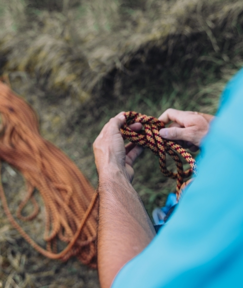 Kỹ năng buộc dây trong rừng